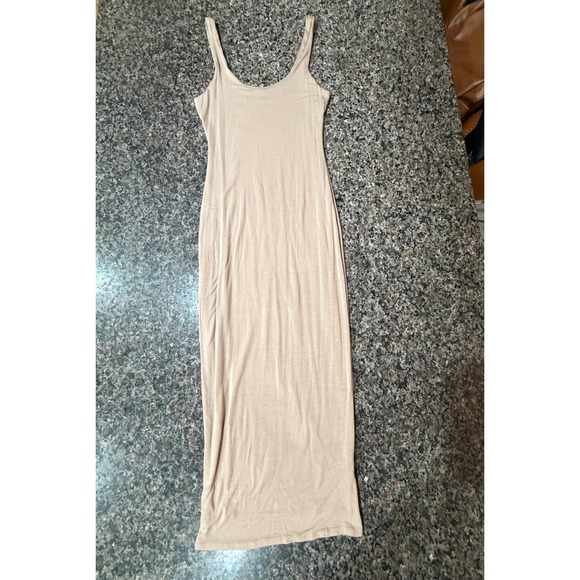 Windsor Dresses & Skirts - Windsor Tan Bodycon Maxi Dress Size M Scoop Neck Sleeveless D691